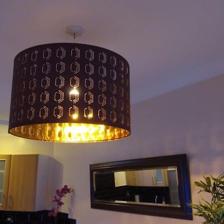 Must See, Quality 1 Bed, Romford, 20 Mins C.London エクステリア 写真