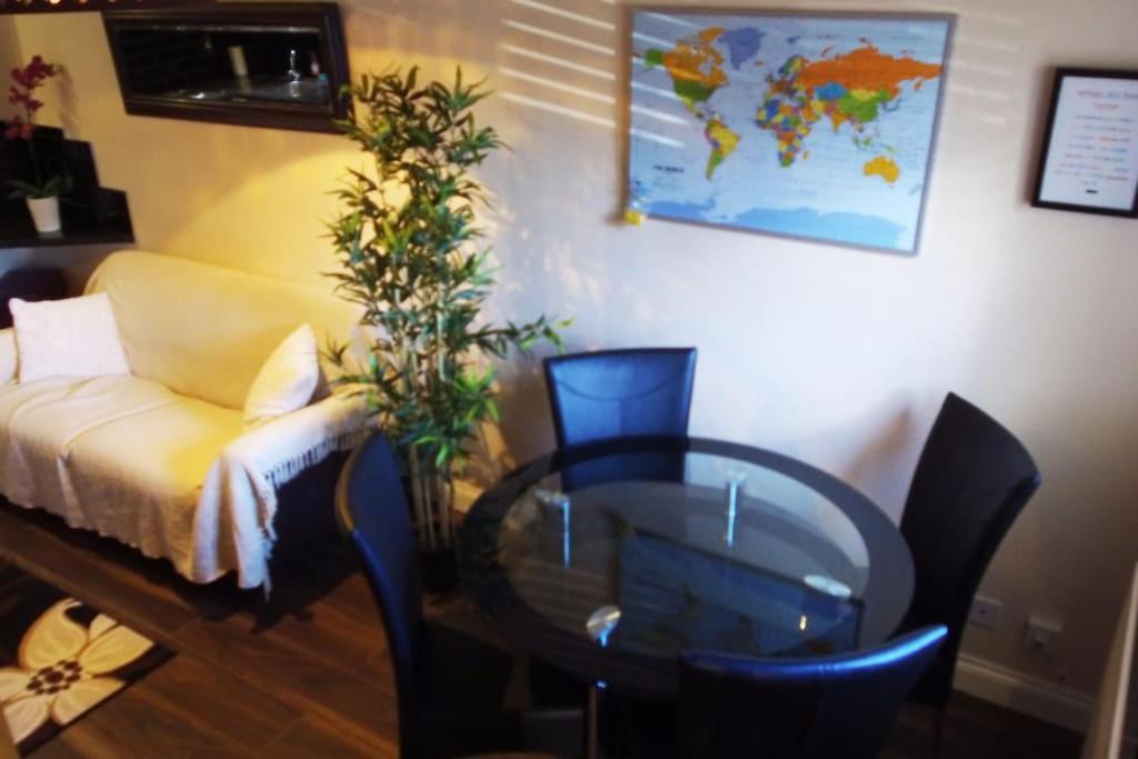 Must See, Quality 1 Bed, Romford, 20 Mins C.London エクステリア 写真