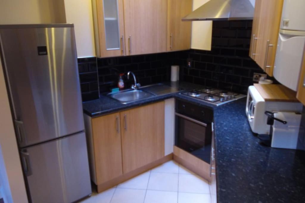 Must See, Quality 1 Bed, Romford, 20 Mins C.London エクステリア 写真