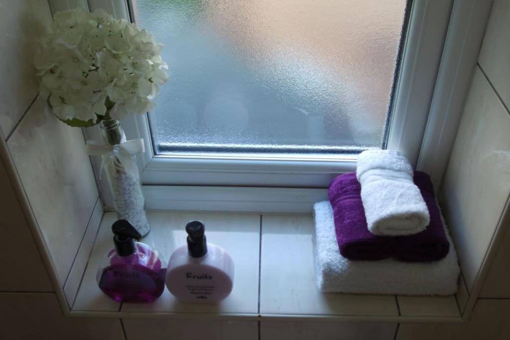 Must See, Quality 1 Bed, Romford, 20 Mins C.London エクステリア 写真